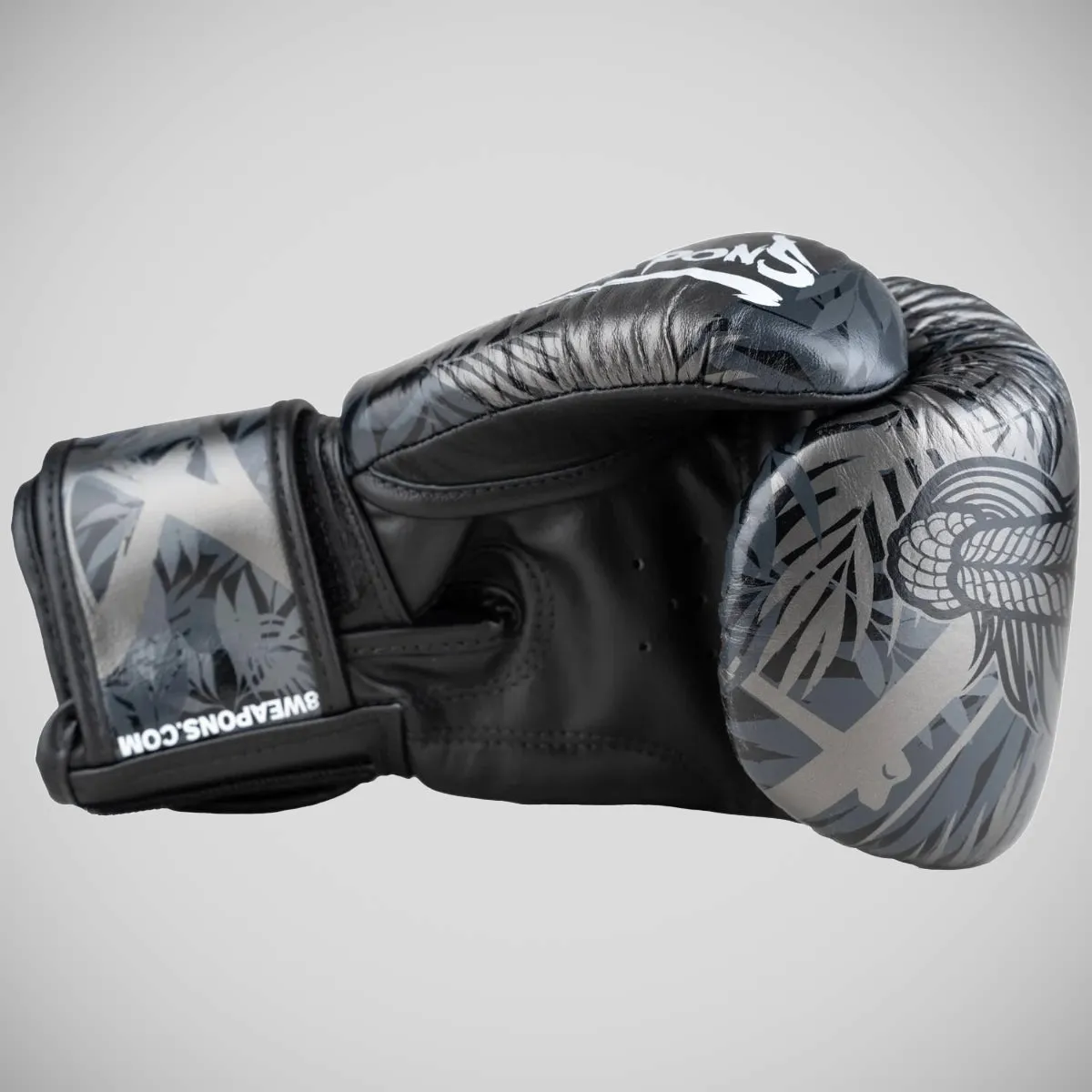 8 Weapons Bone Island Boxing Gloves Black