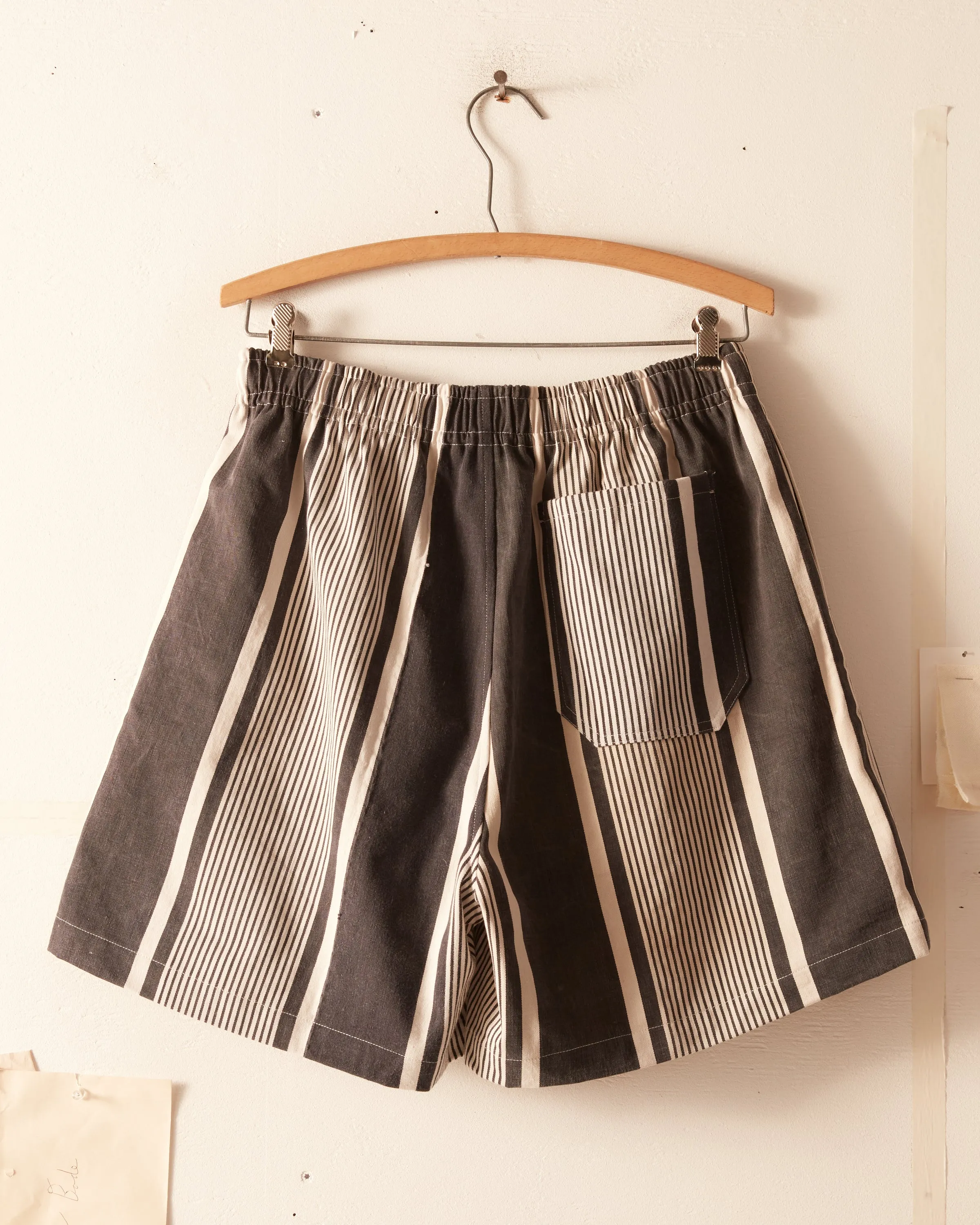 Concrete Avenue Shorts - M/L