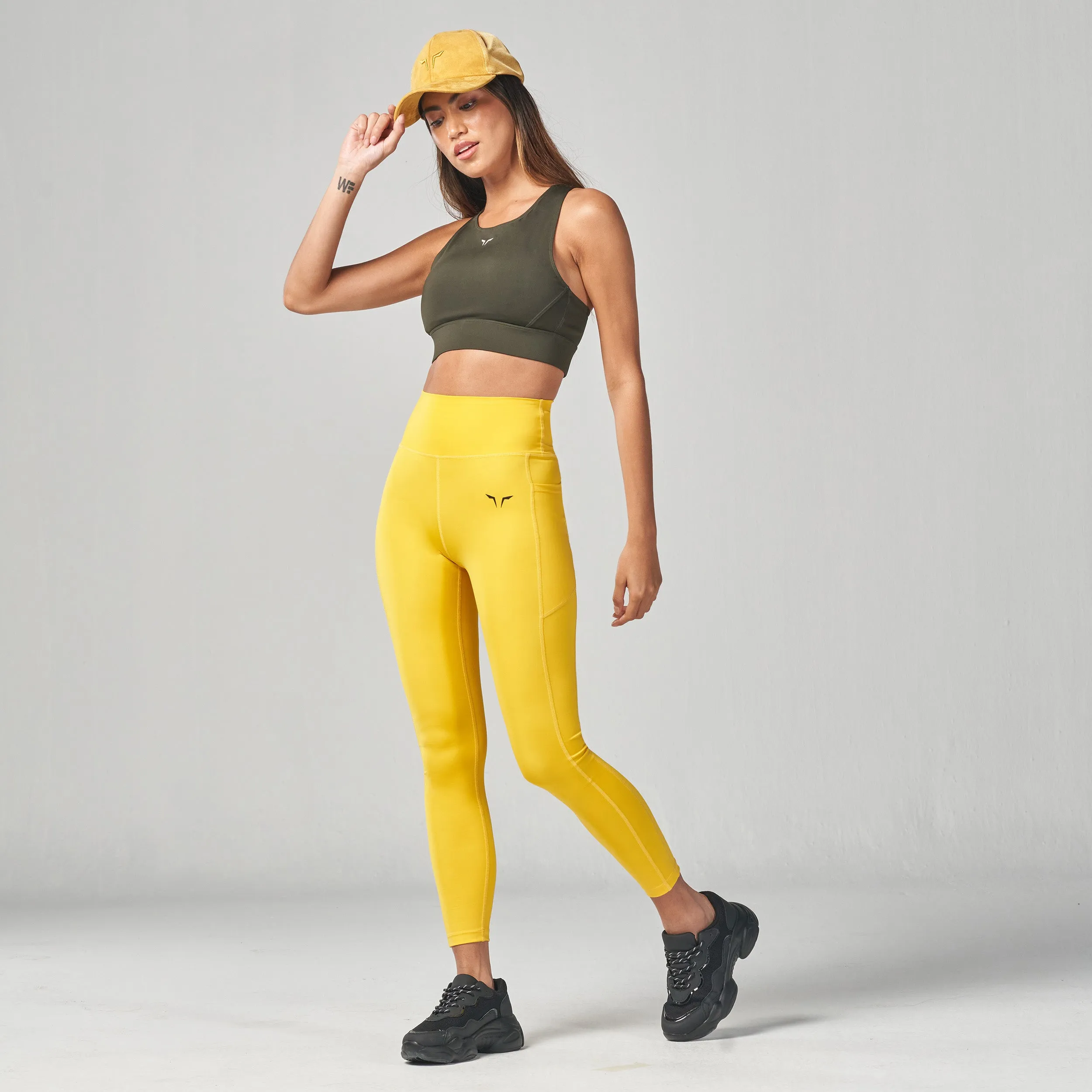 Essential Cropped Leggings 24" - Yellow