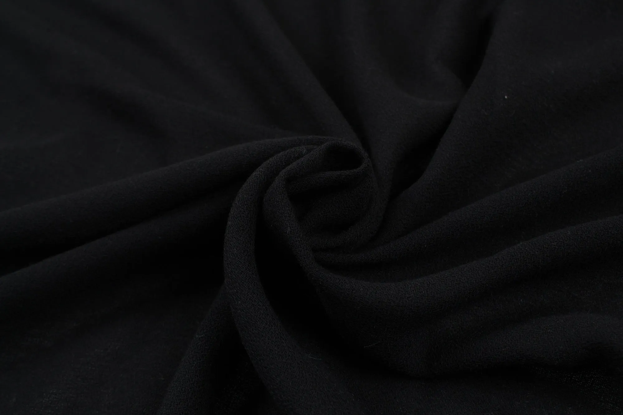 Fluid Polyester Crepe - Light- Weight - Black