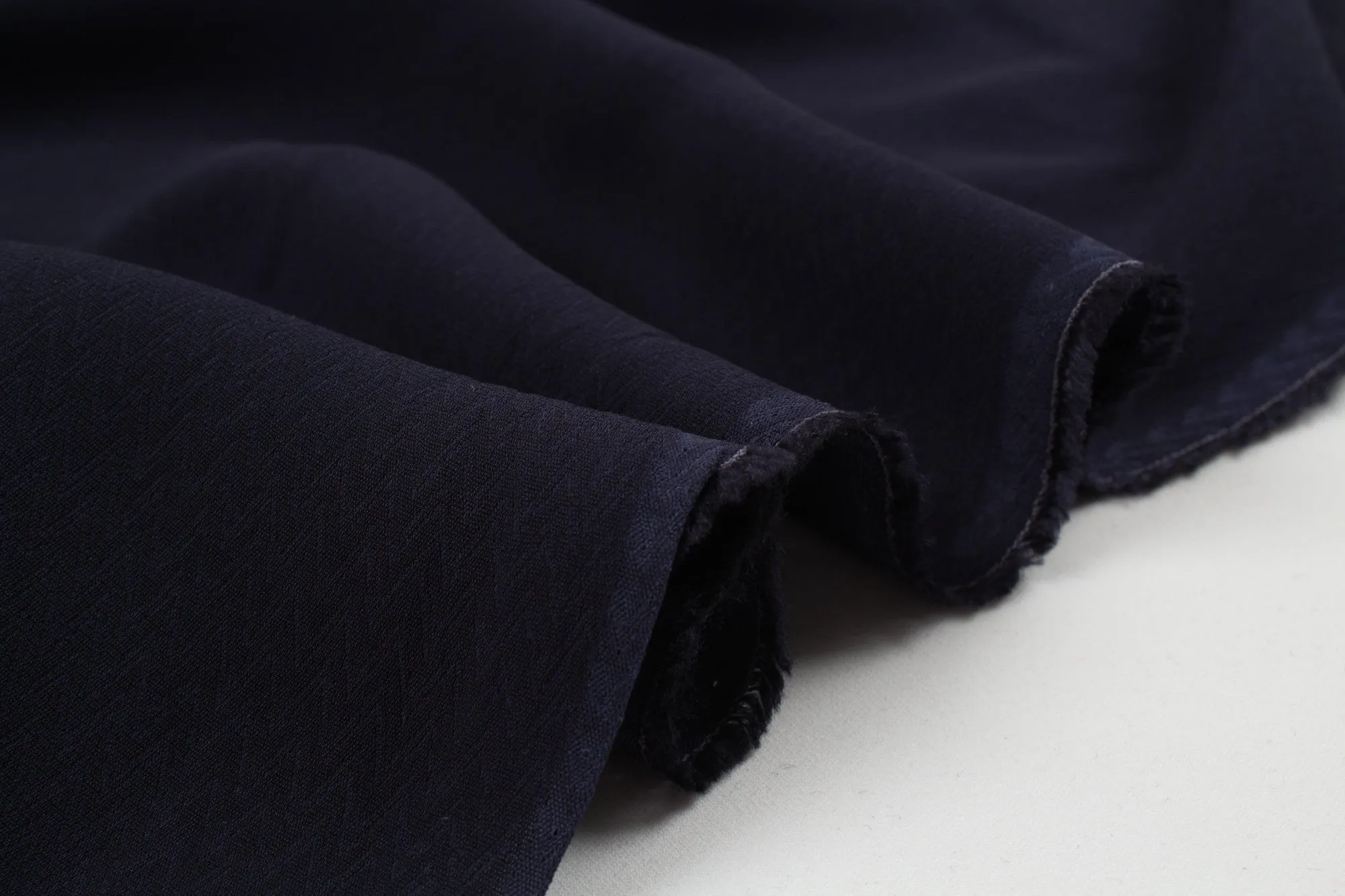 Fluid Viscose Jacquard for Blouses - Navy