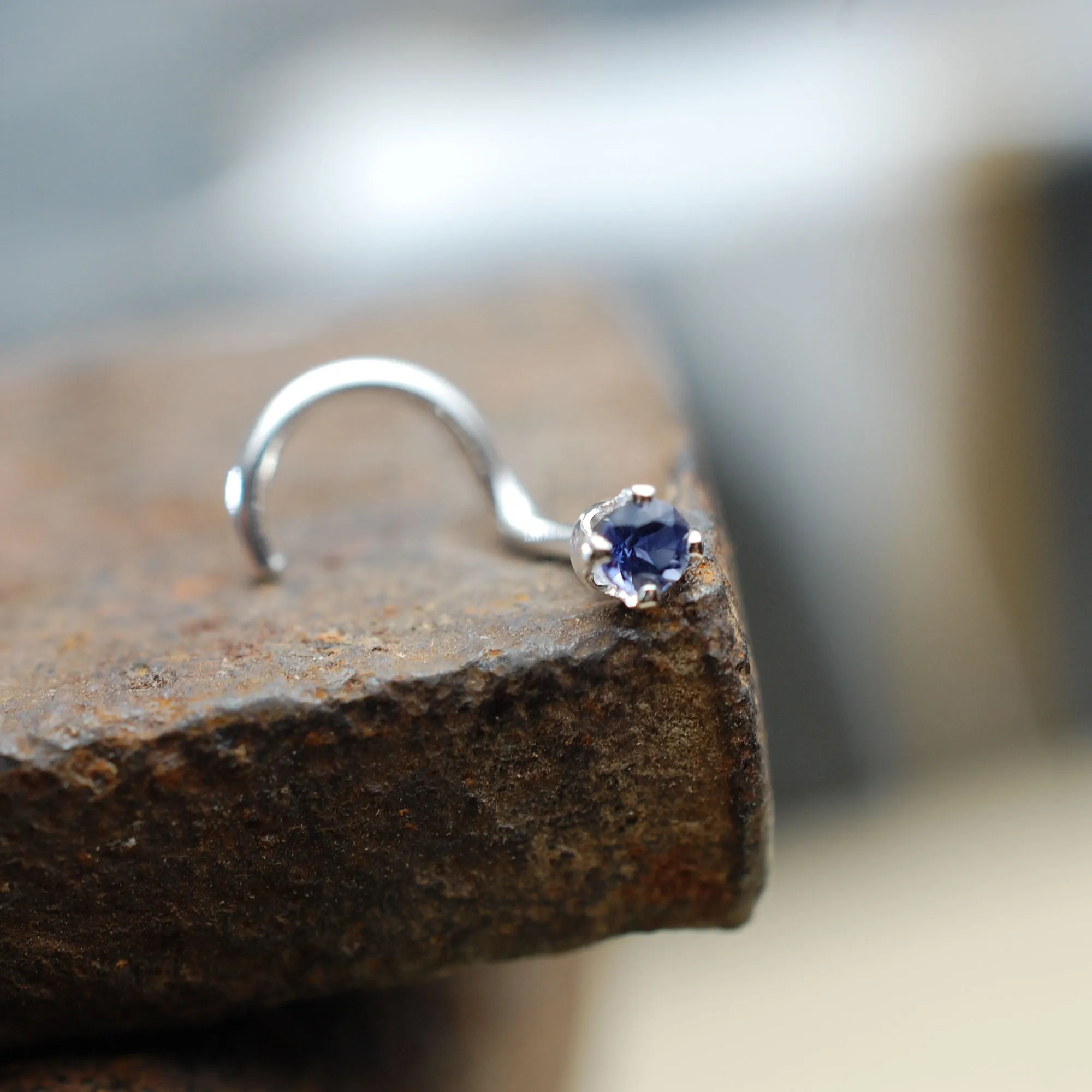 Iolite 2mm Nose Stud