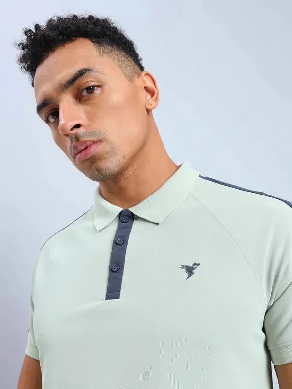 Men Colorblock Slim Fit Polo T-shirt with MATPIQ