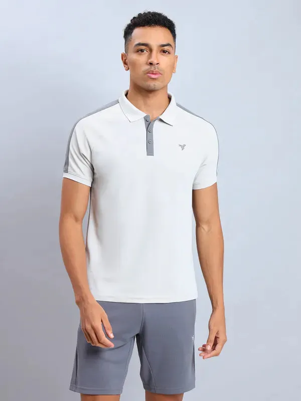 Men Colorblock Slim Fit Polo T-shirt with MATPIQ