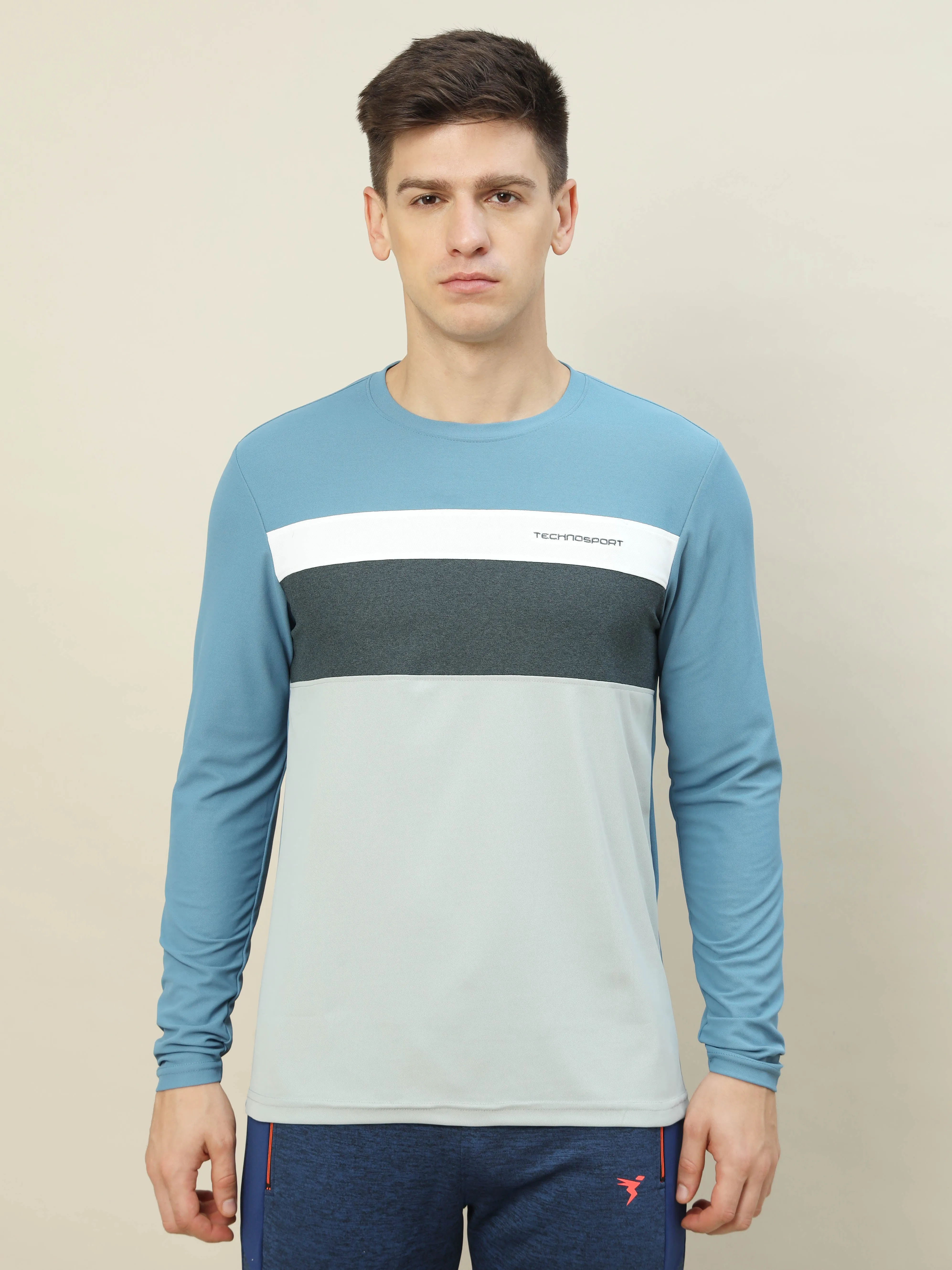 Men Colorblock Slim Fit T-shirt with MATPIQ