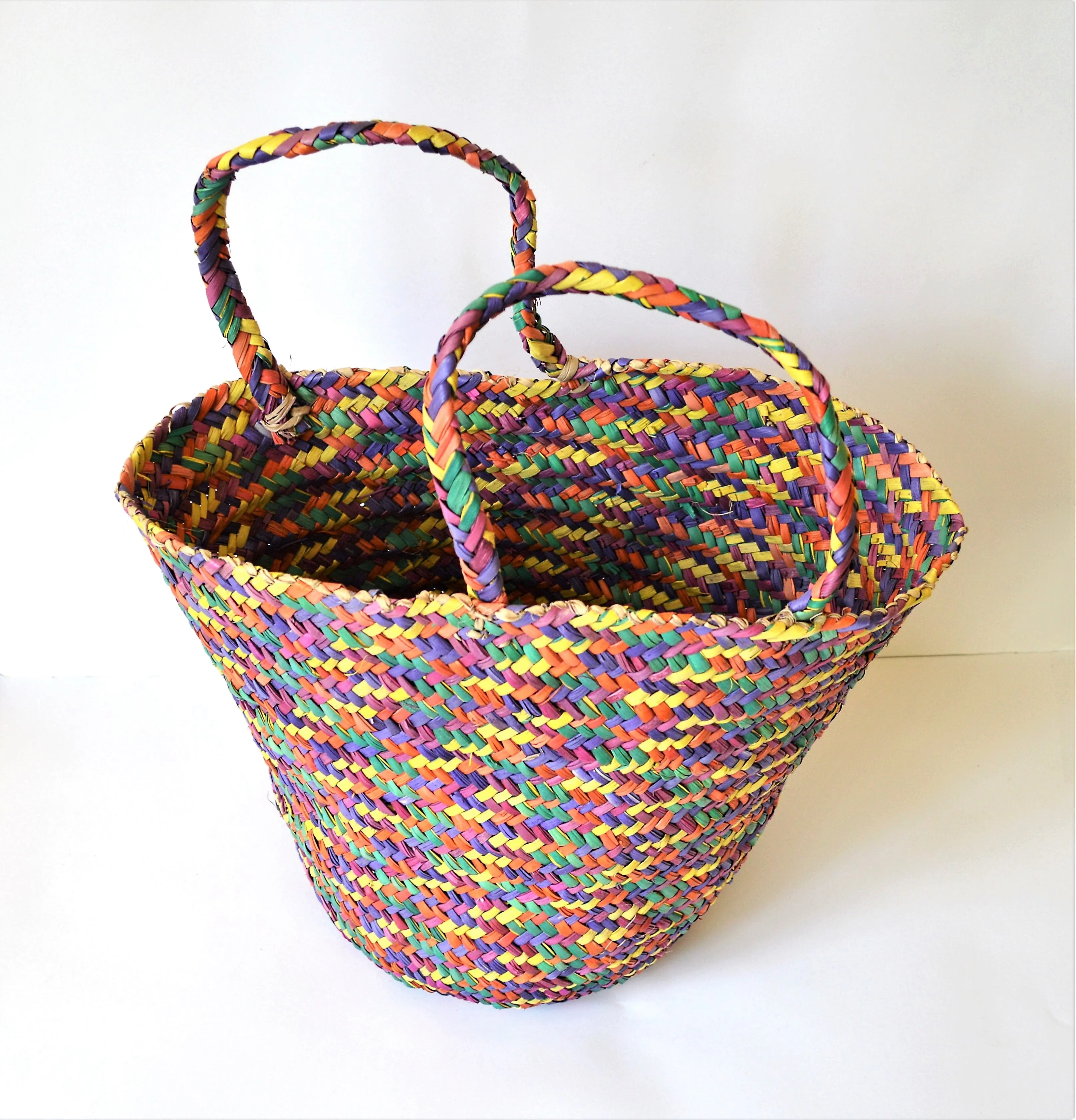 Nubian basket, Woven basket, Straw basket