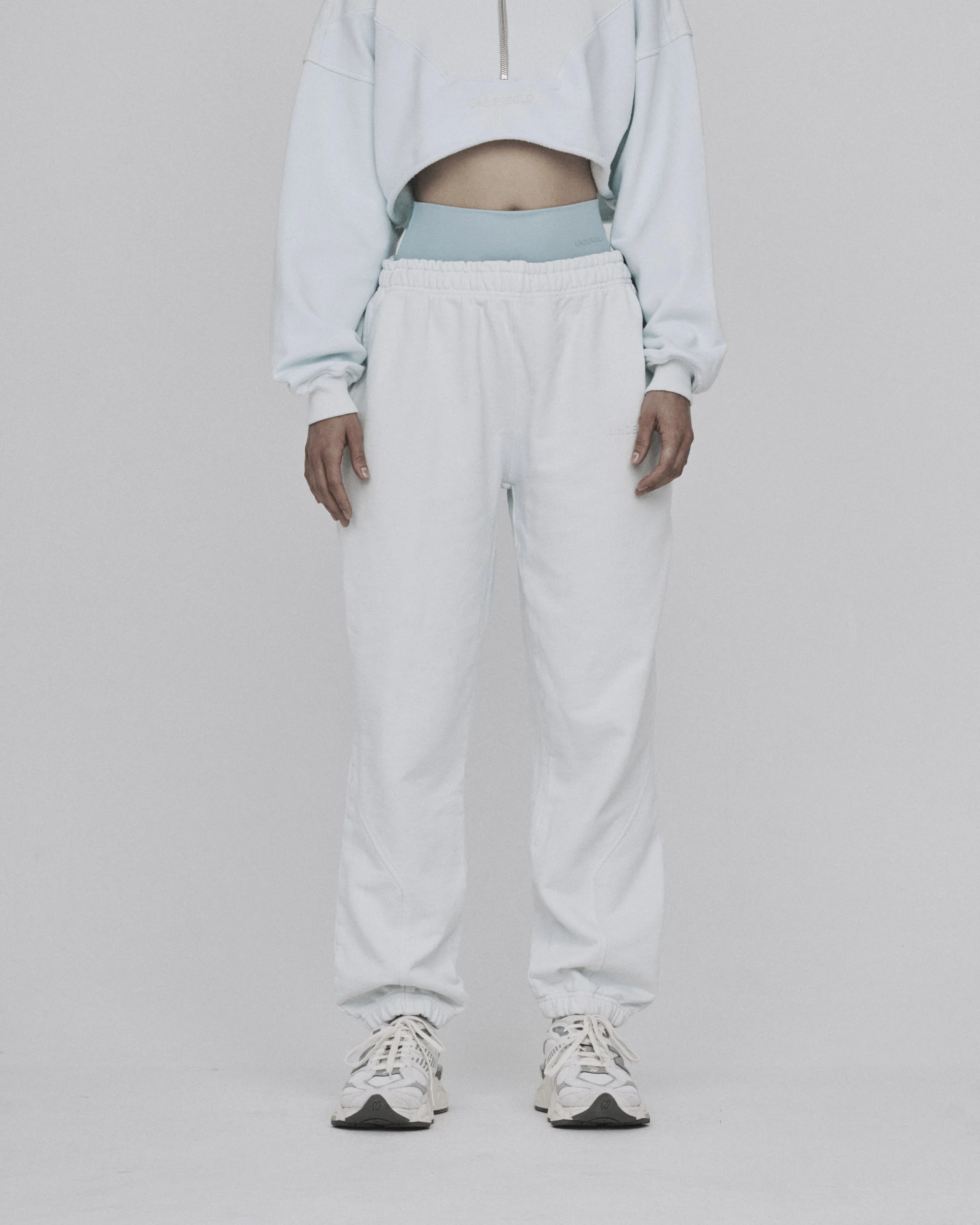 Solid III Women Shortened Sweatpants Jade