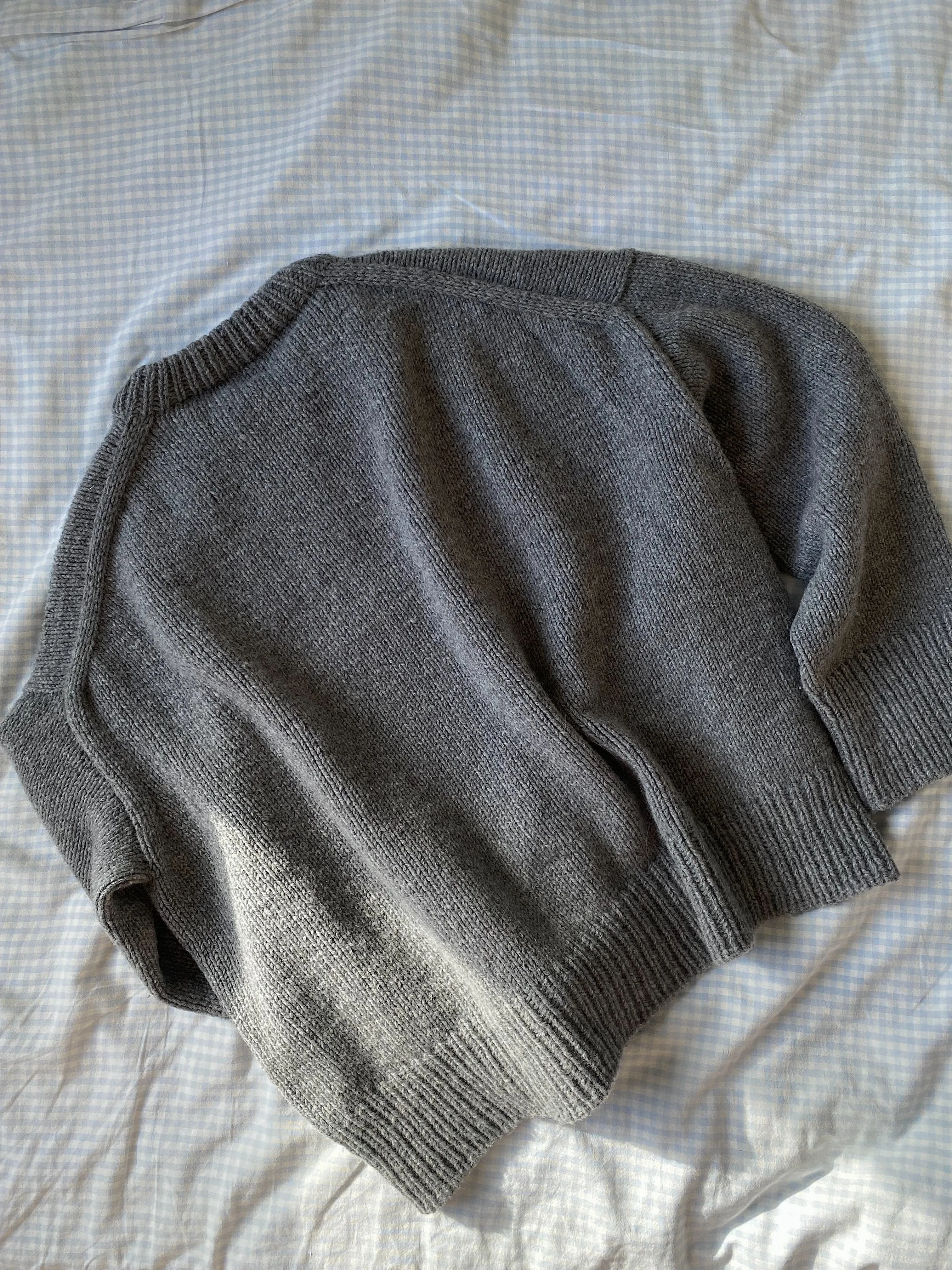 Sweater No. 23 - ENGLISH