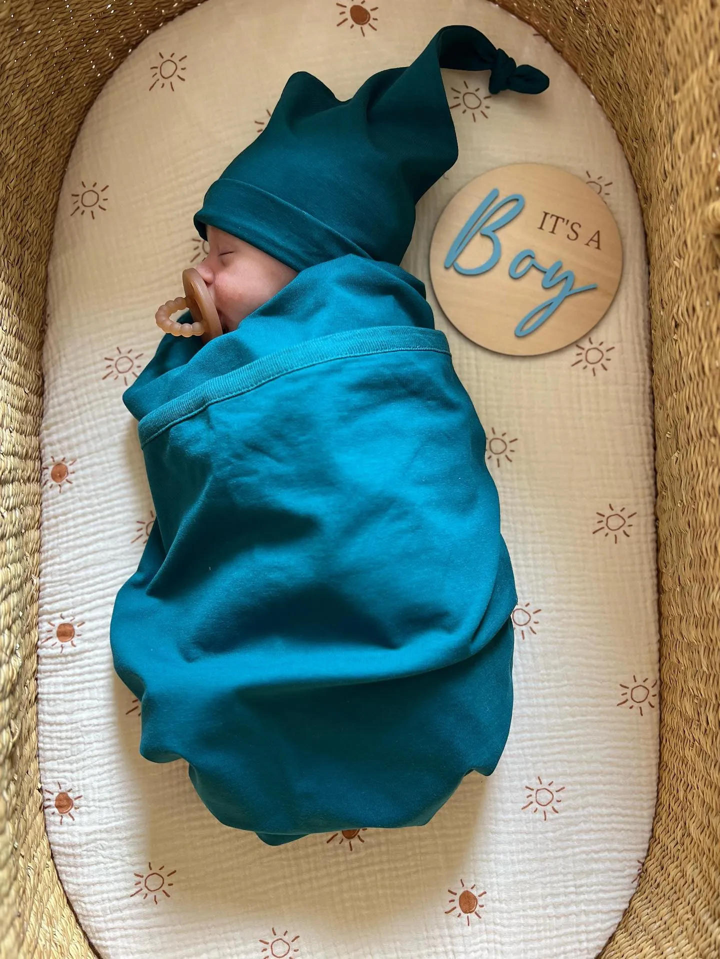 Teal Swaddle Blanket & Newborn Hat Set