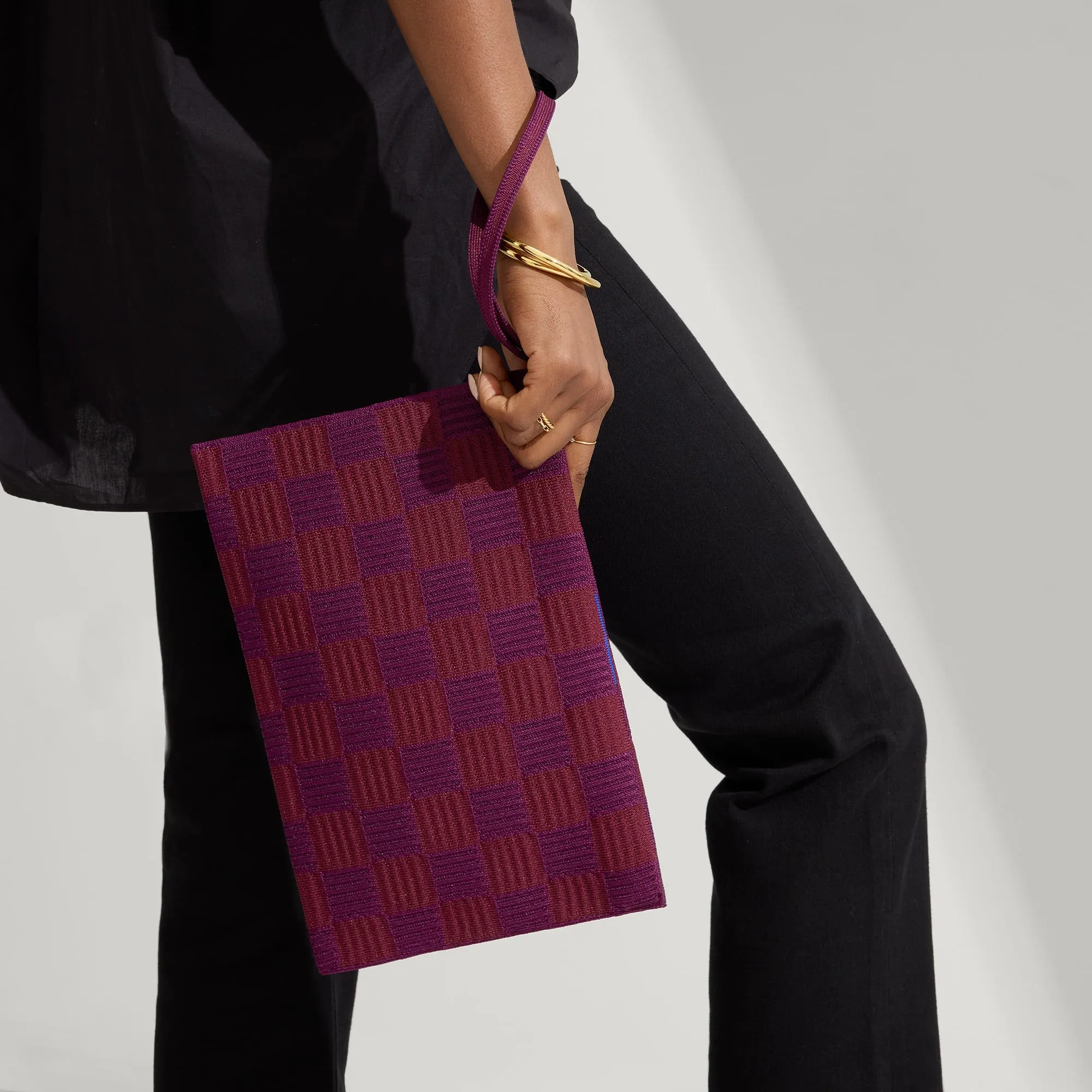 The Wristlet - Checker Plum