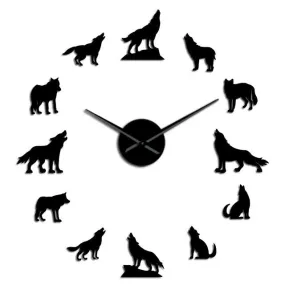 Unique DIY Wolf Wall Clock