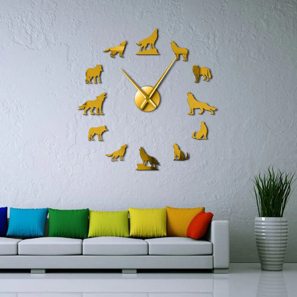 Unique DIY Wolf Wall Clock