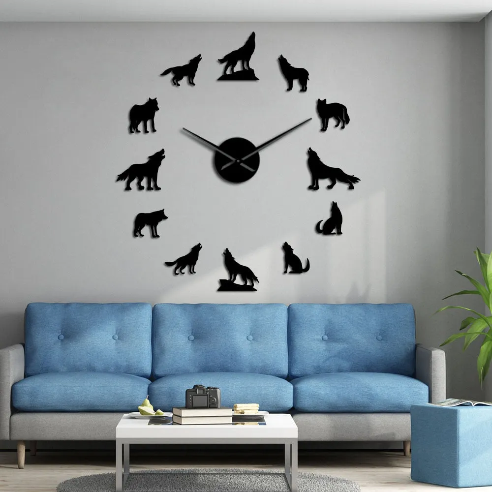 Unique DIY Wolf Wall Clock