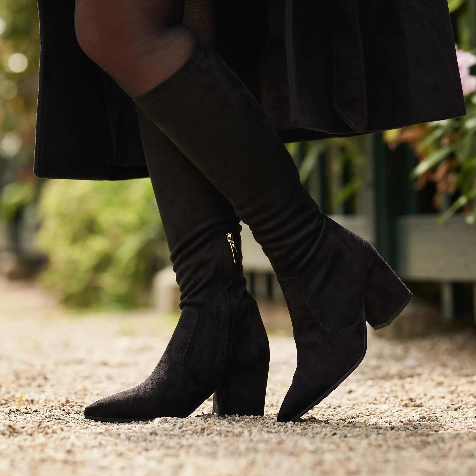 Vendôme Fem black nylon stretch suede heels