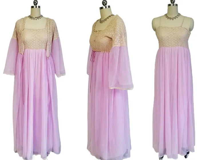 *VINTAGE INTIME DOUBLE NYLON & LACE PLEATED LACE PEIGNOIR & NIGHTGOWN SET IN JUNGLE ORCHID