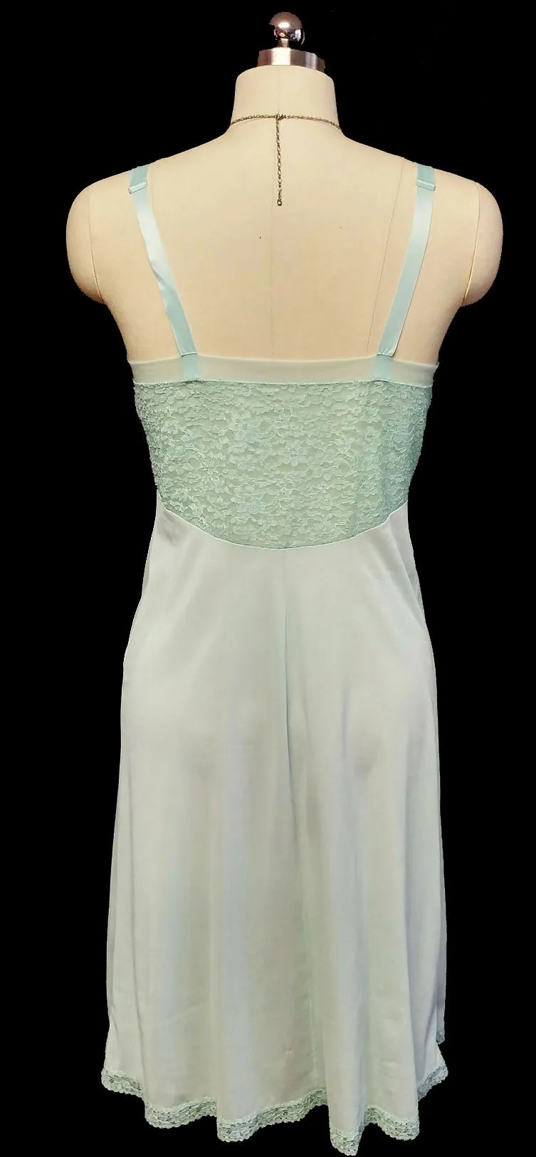 *VINTAGE SEAMPRUFE LACE SLIP IN RARE SEA GREEN